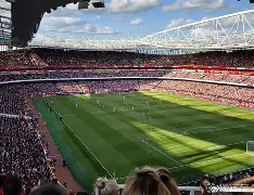 阿森纳训练开放日；国际比赛日迎来里程碑引欢呼；葡超在即；控场能力受关注