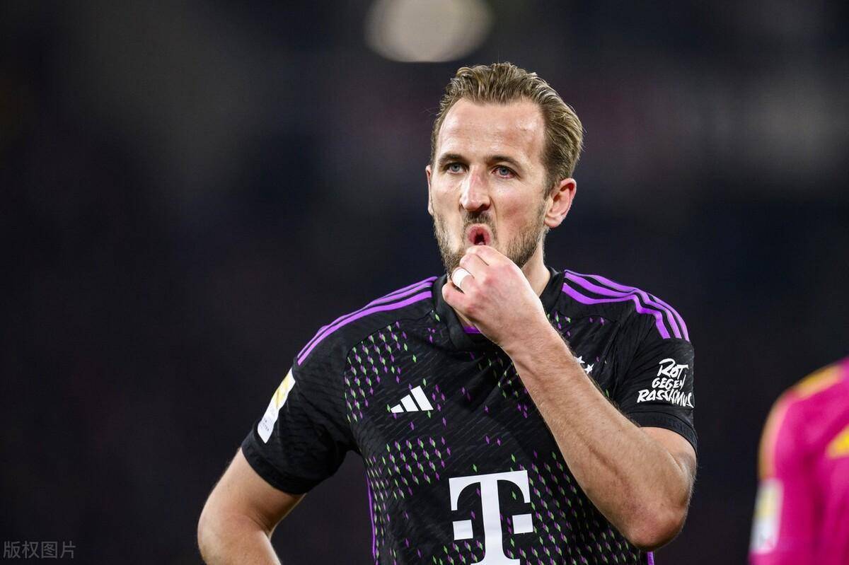 德国杯转会期再迎强敌，拉齐奥调整名单，主帅态度：震撼外界，年轻球员得到机会的简单介绍