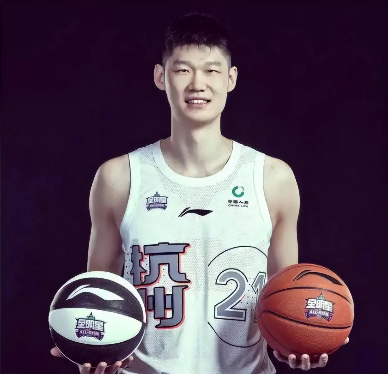 关于转折点广厦男篮强势反弹，CBA常规赛关键时刻攻防权衡，管理层满意，资深球员宣示担当的信息